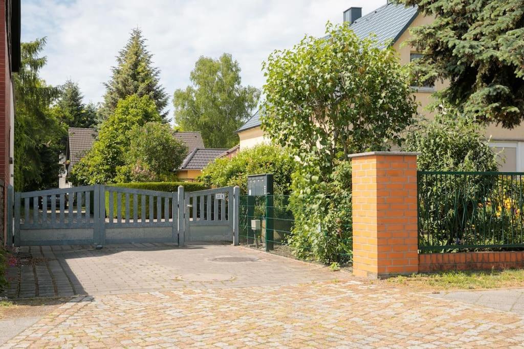 Charmantes Townhaus Mit Garten, W-Lan & Netflix Πότσδαμ Εξωτερικό φωτογραφία